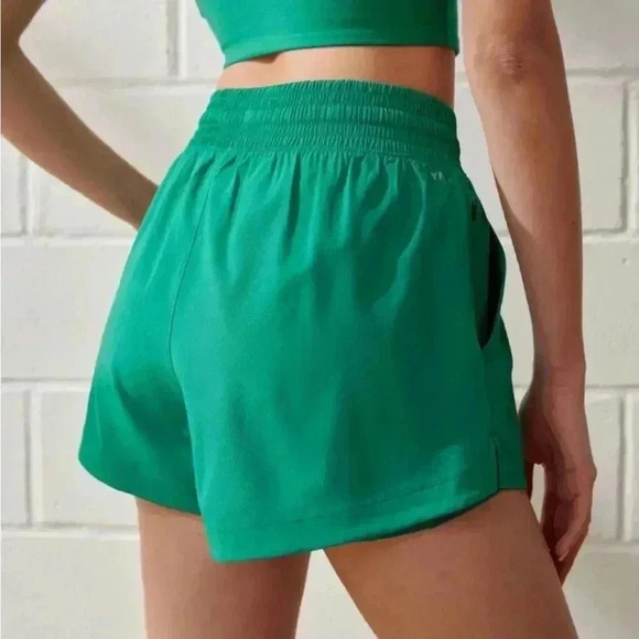 NWT Abercrombie YPB MotionTEK Bright Green High-rise Lined Athletic Shorts SZ XS - Picture 2 of 7